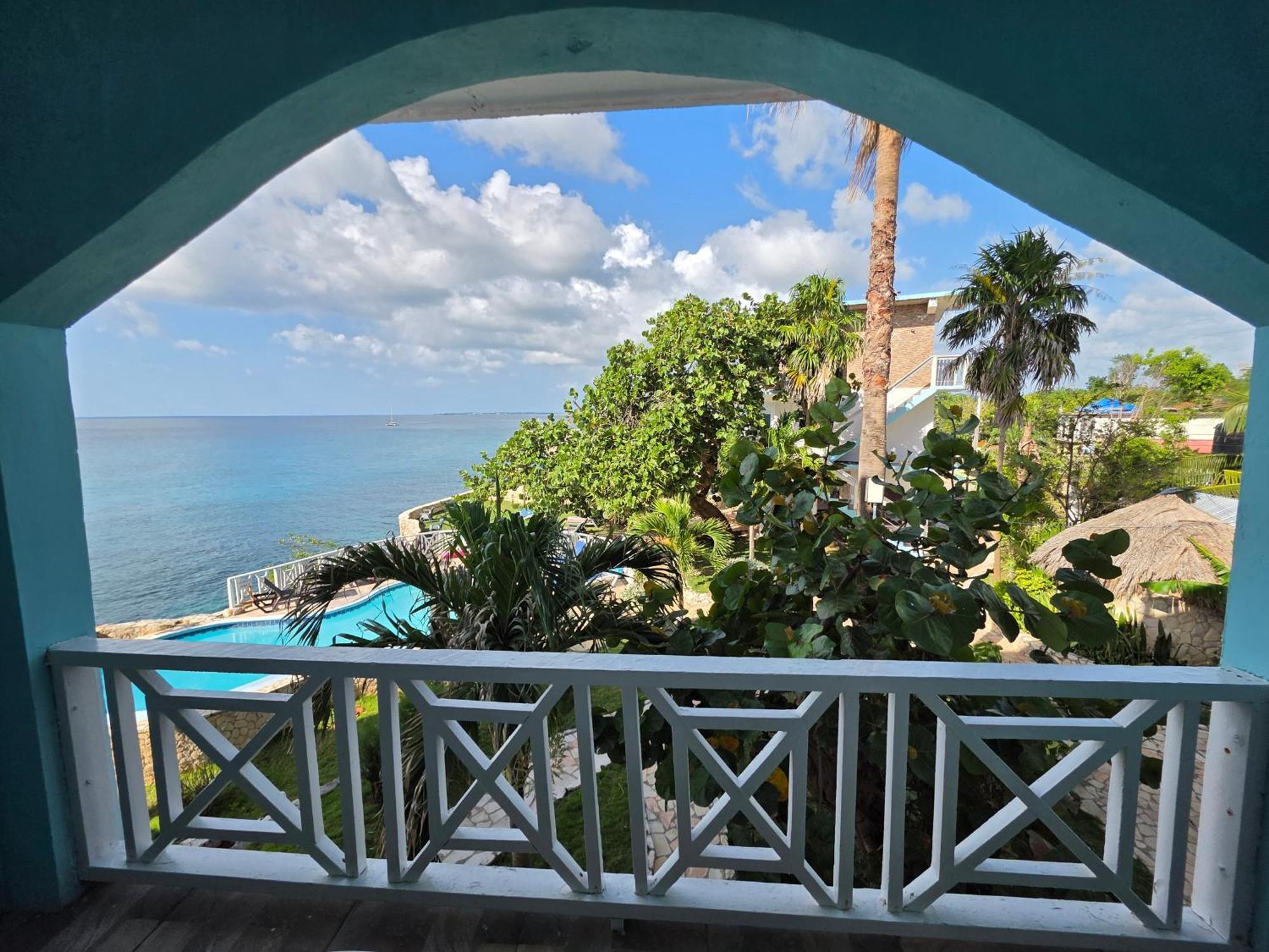 Home Sweet Home Resort Negril Exterior photo