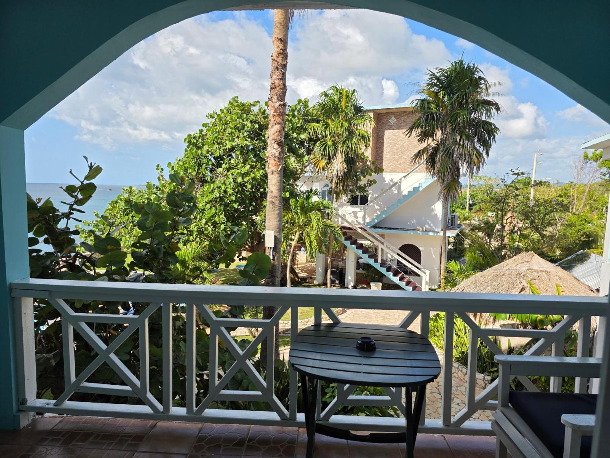 Home Sweet Home Resort Negril Exterior photo