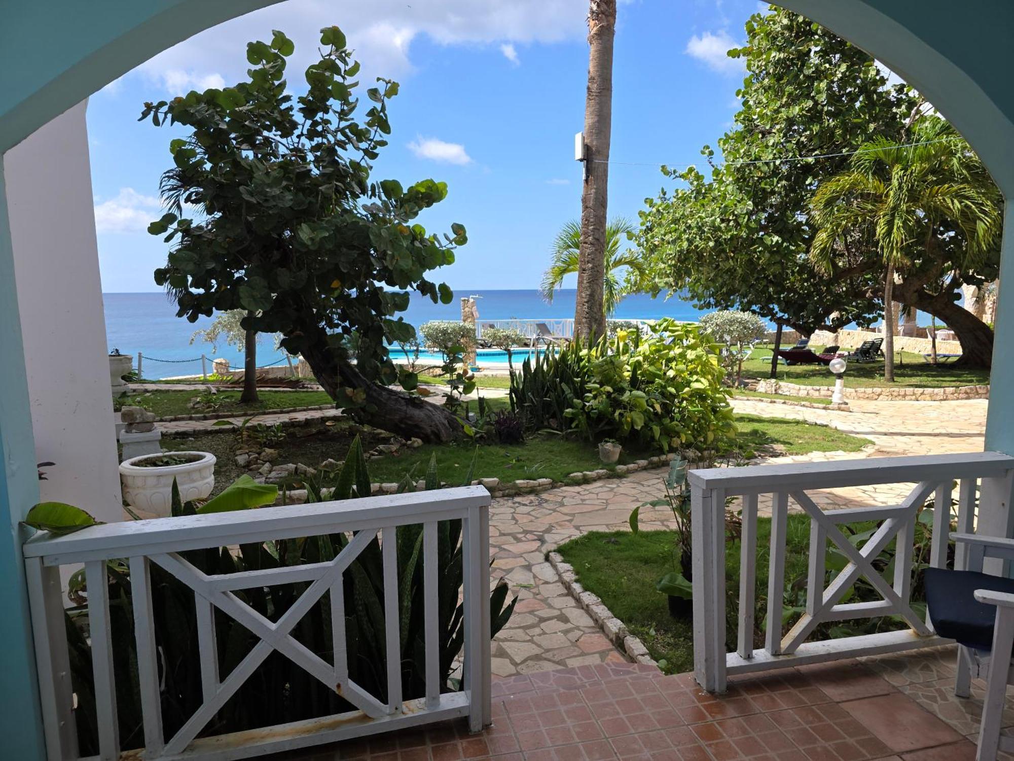 Home Sweet Home Resort Negril Exterior photo
