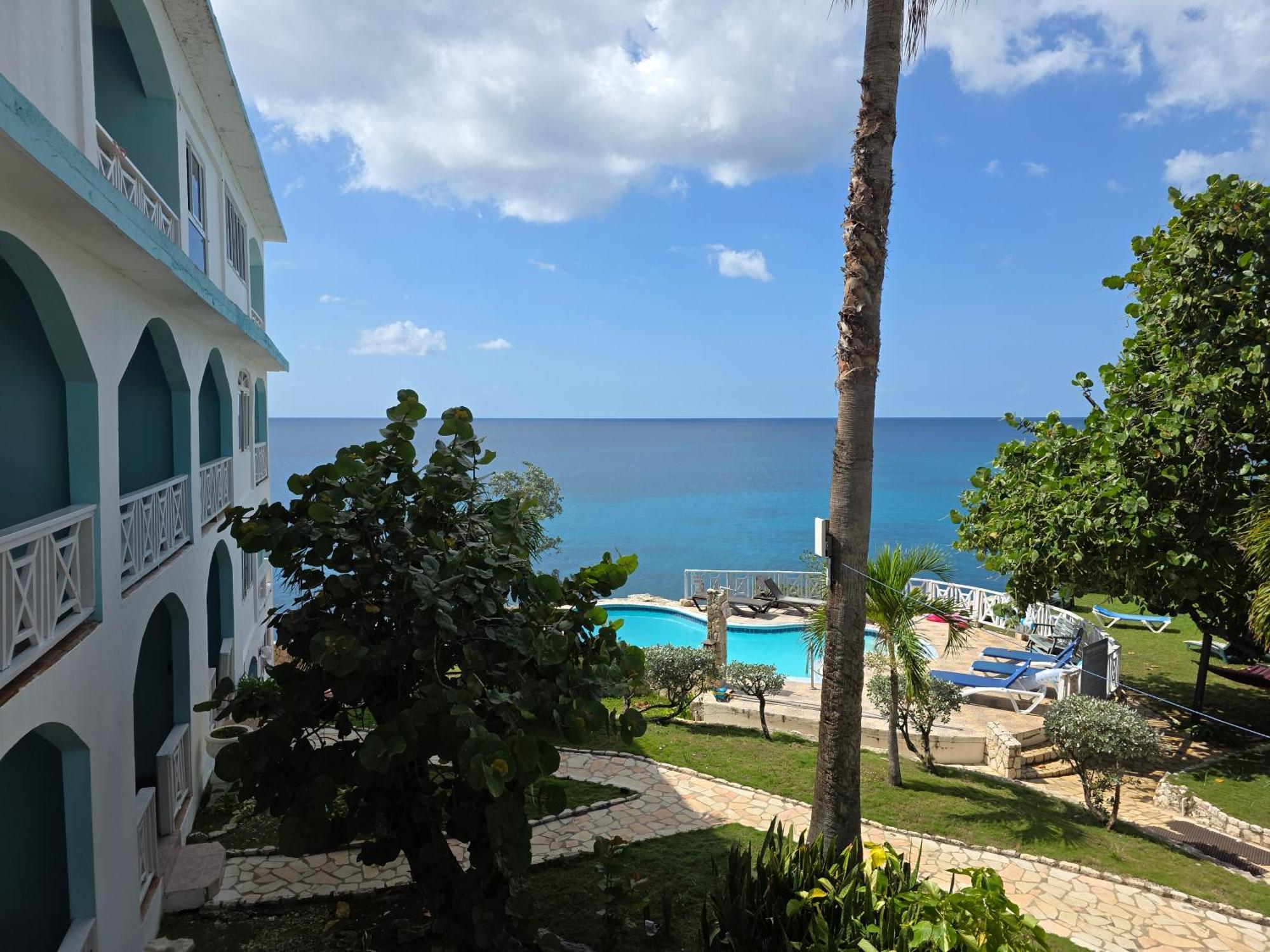 Home Sweet Home Resort Negril Exterior photo