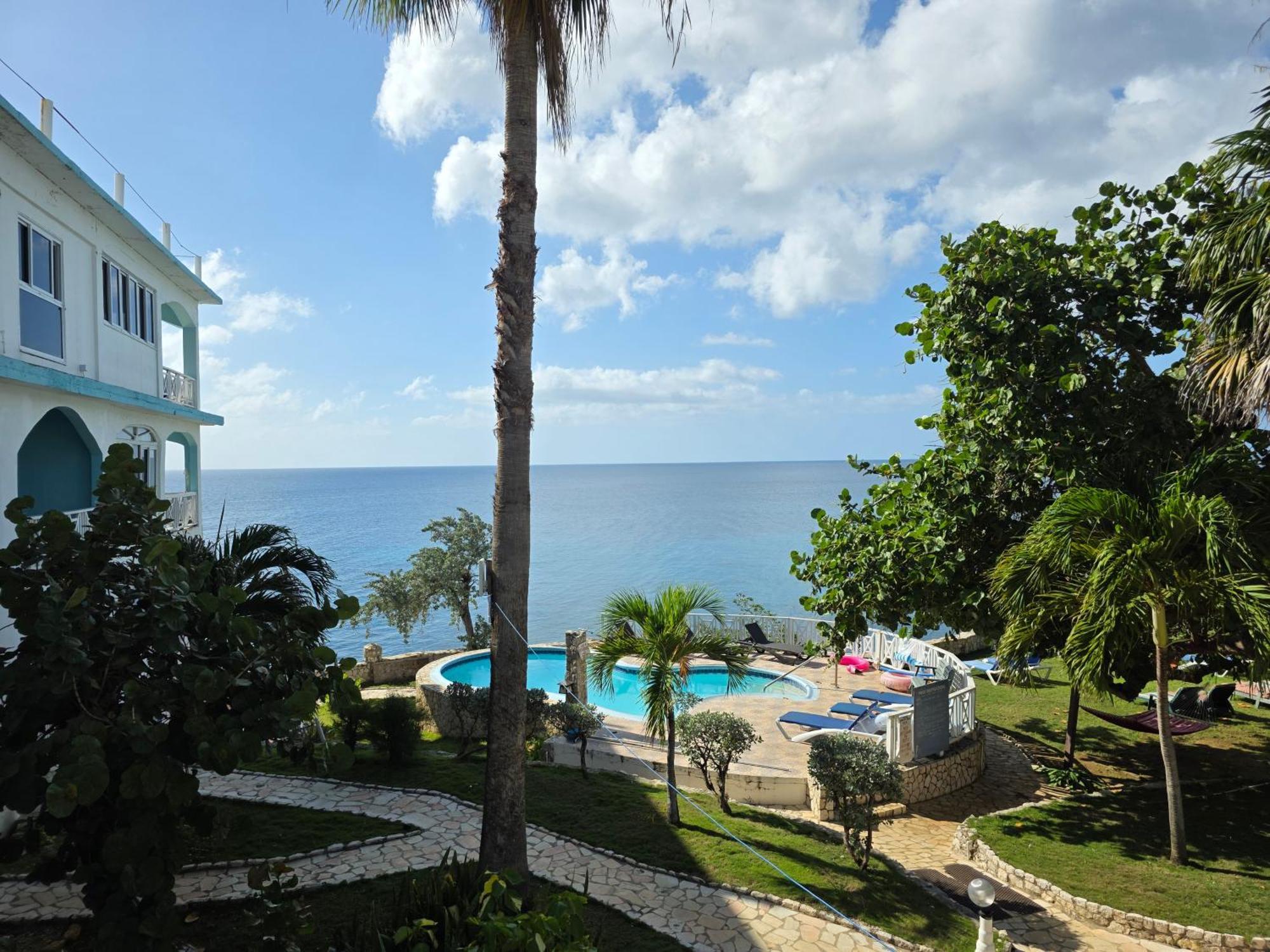 Home Sweet Home Resort Negril Exterior photo