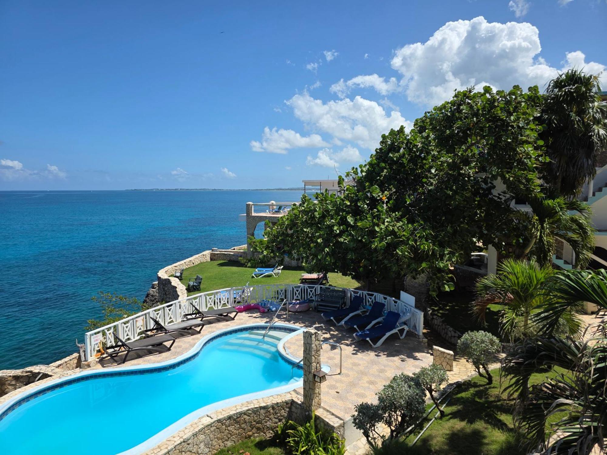 Home Sweet Home Resort Negril Exterior photo